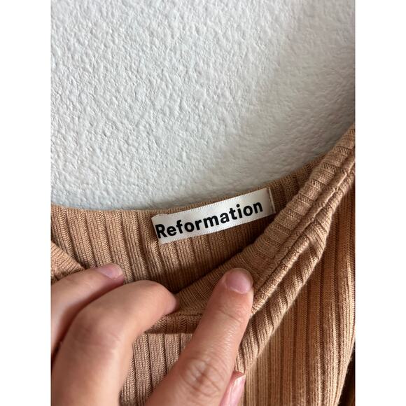Reformation Hosby ribbed dress in tan size M - Picture 3 of 9